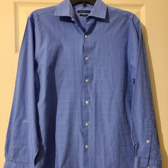 Van Heusen studio 32/33 blue dress shirt